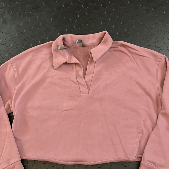 Vuori mauve colored Collared cropped Sweatshirt - Picture 3 of 3